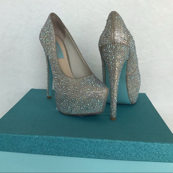 Betsey Johnson Wish Womens Silver Fabric Platforms - Picture 3 of 3